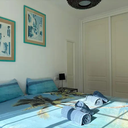 Penthouse Sunrise Blue Ocean View Daire